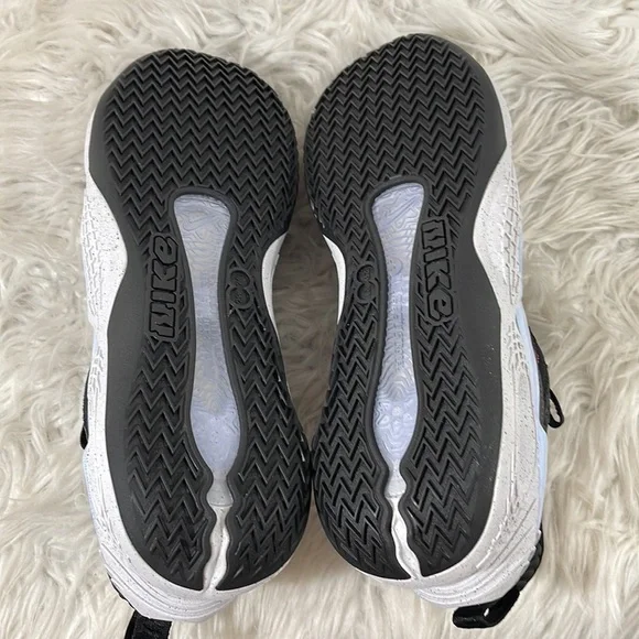 Nike Cosmic Unity TB 'Black White' Size 10 NEW - Picture 8 of 12